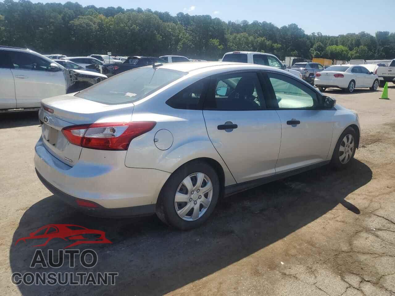 FORD FOCUS 2014 - 1FADP3E20EL272441