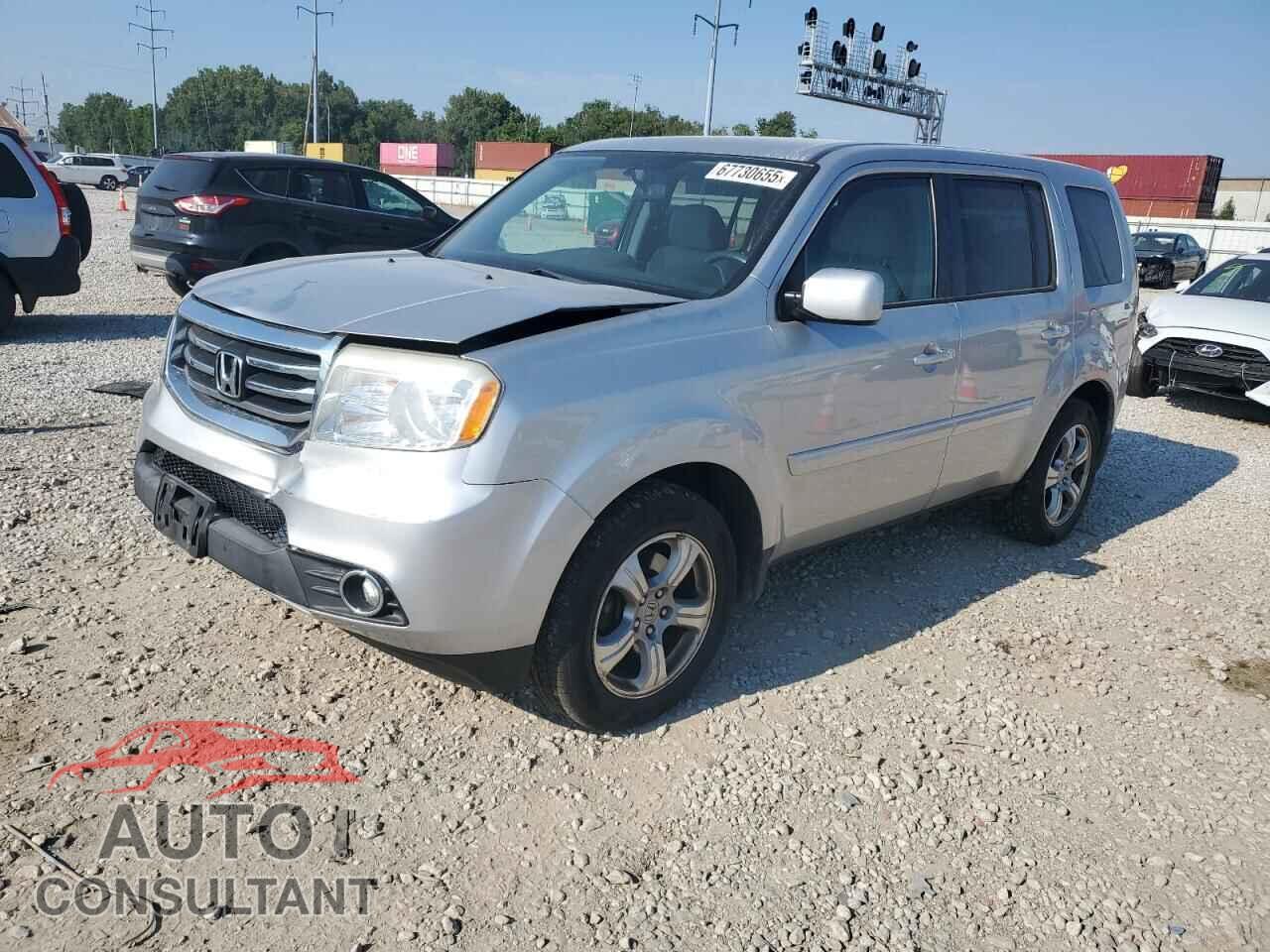 HONDA PILOT 2013 - 5FNYF4H40DB083632