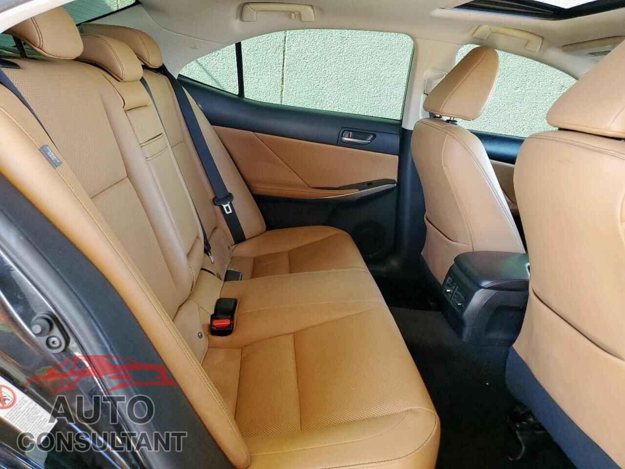 LEXUS IS 2017 - JTHBA1D29H5053042