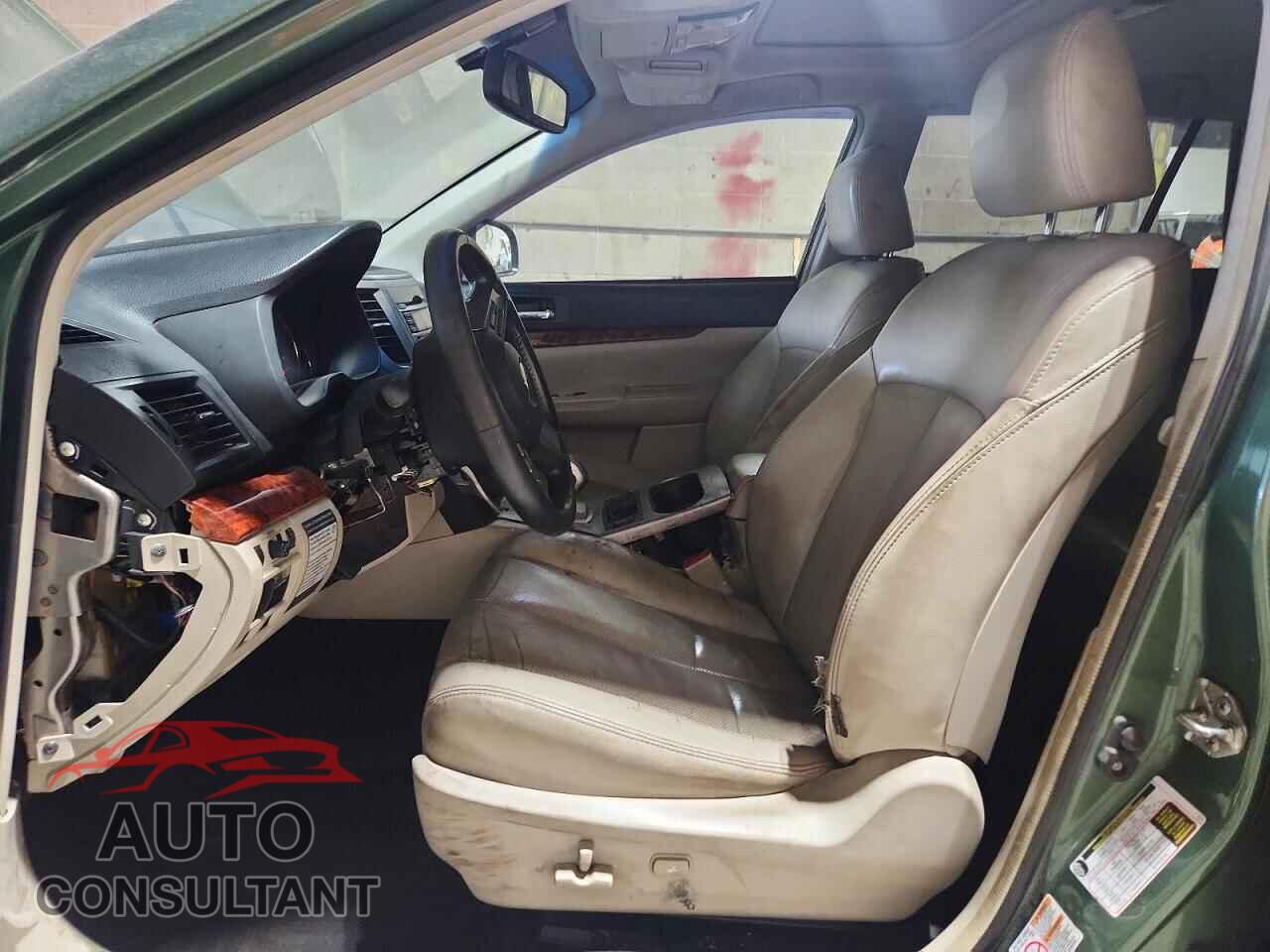 SUBARU OUTBACK 2011 - 4S4BRBKC8B3421723