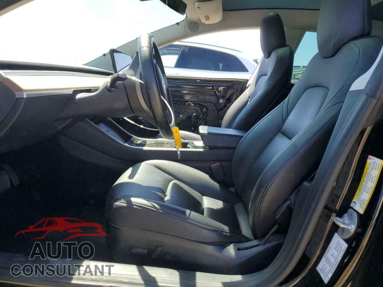 TESLA MODEL 3 2019 - 5YJ3E1EA7KF304713