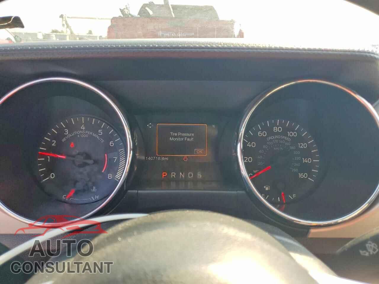 FORD MUSTANG 2017 - 1FATP8UH2H5296019