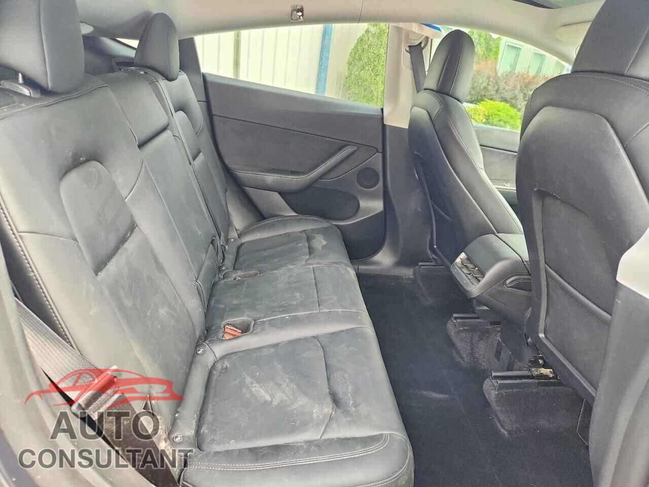 TESLA MODEL Y 2022 - 7SAYGDEF2NF462400