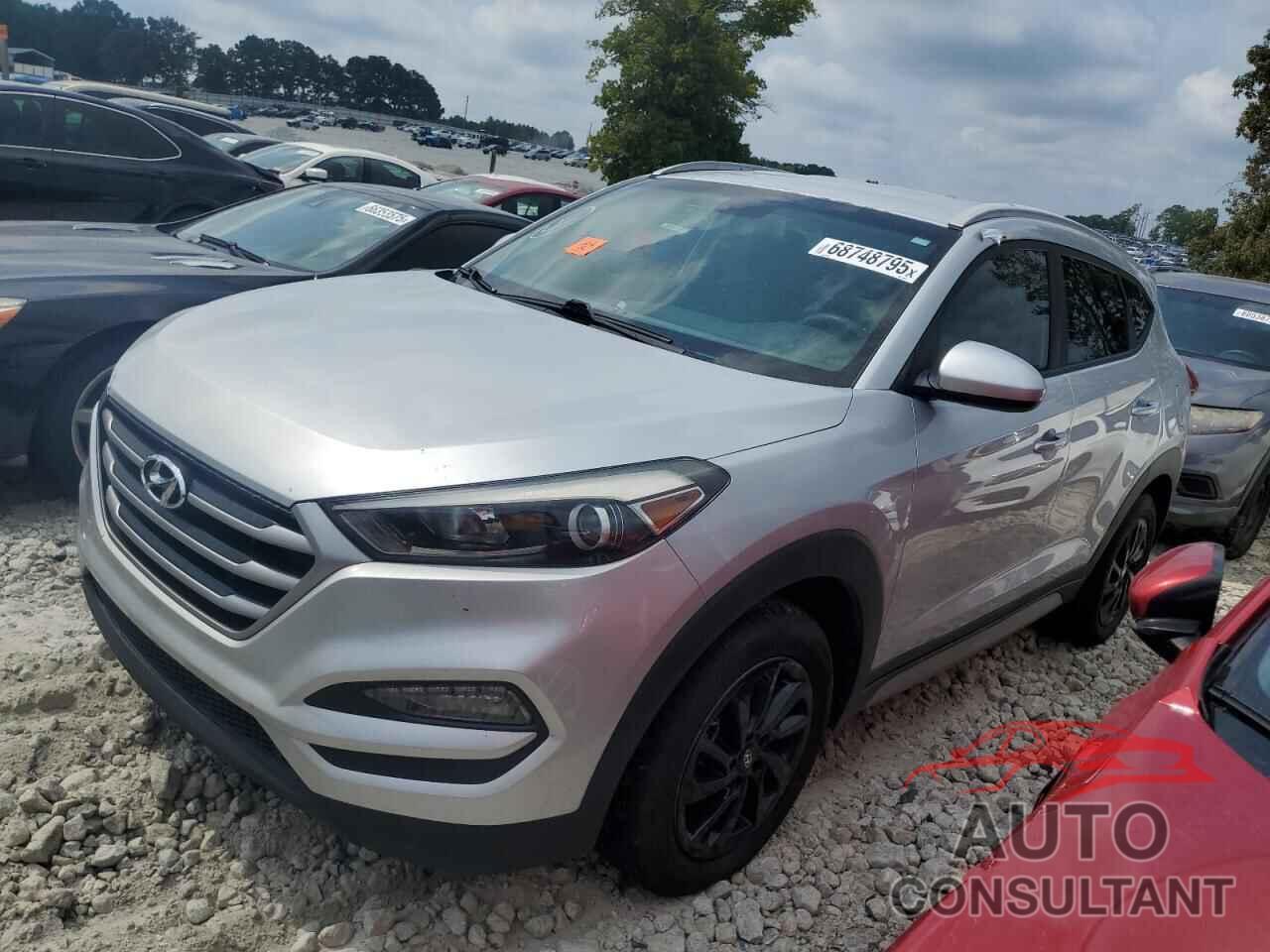 HYUNDAI TUCSON 2018 - KM8J33A43JU710627