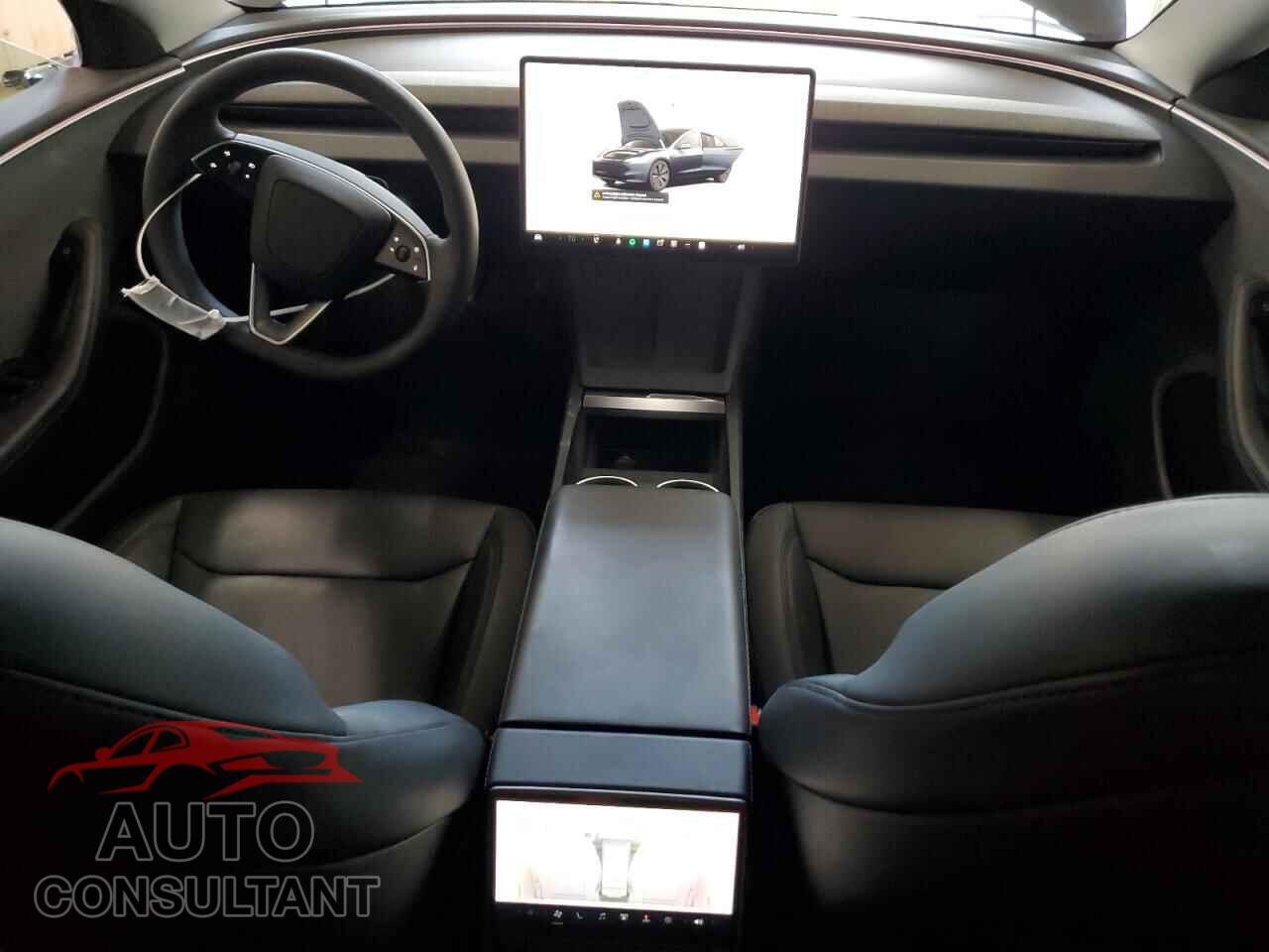 TESLA MODEL 3 2024 - 5YJ3E1EA9RF828682