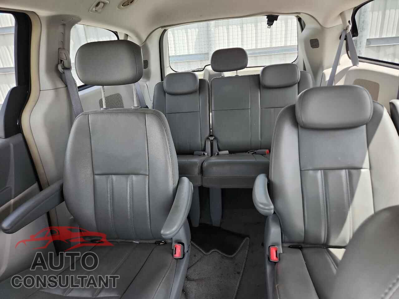 DODGE CARAVAN 2010 - 2D4RN5DX4AR290265