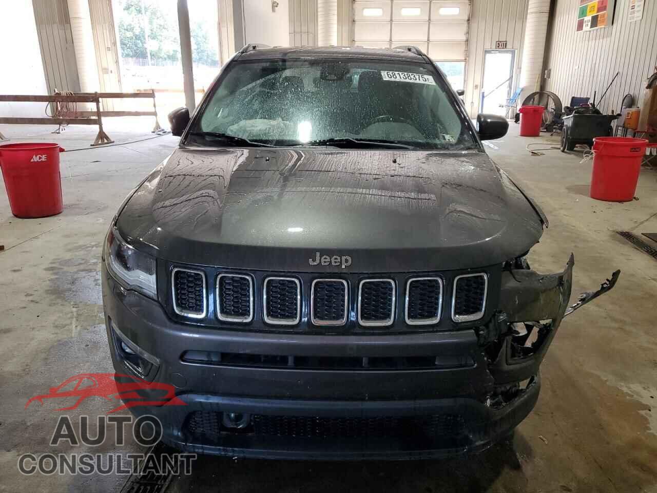 JEEP COMPASS 2018 - 3C4NJDBB7JT332014
