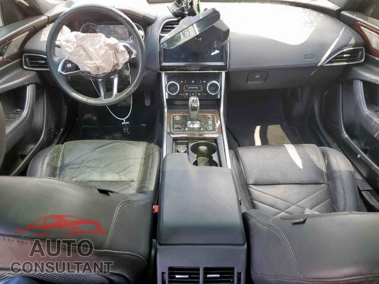 JAGUAR XE 2020 - SAJAE4FX8LCP57282