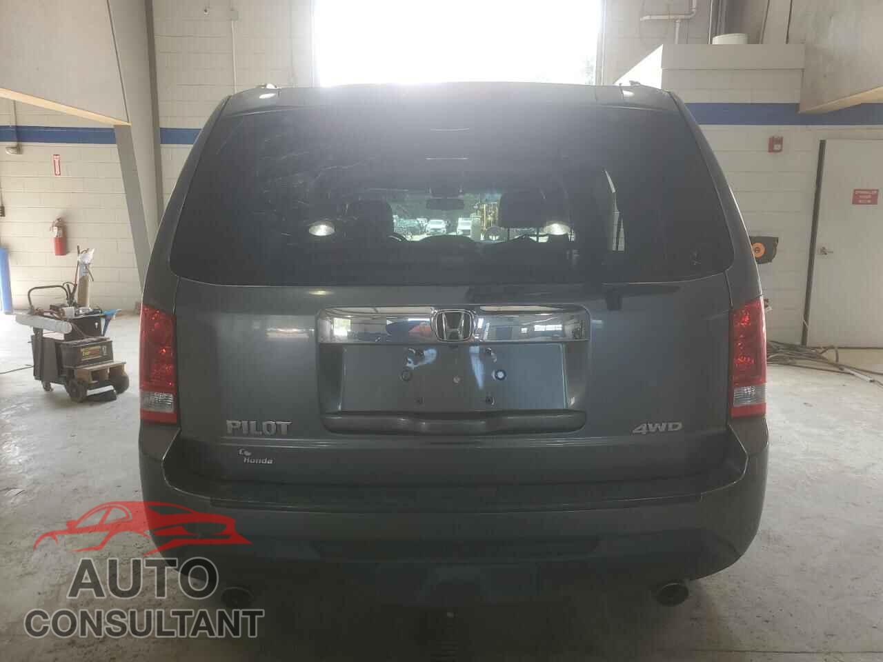HONDA PILOT 2013 - 5FNYF4H52DB022016