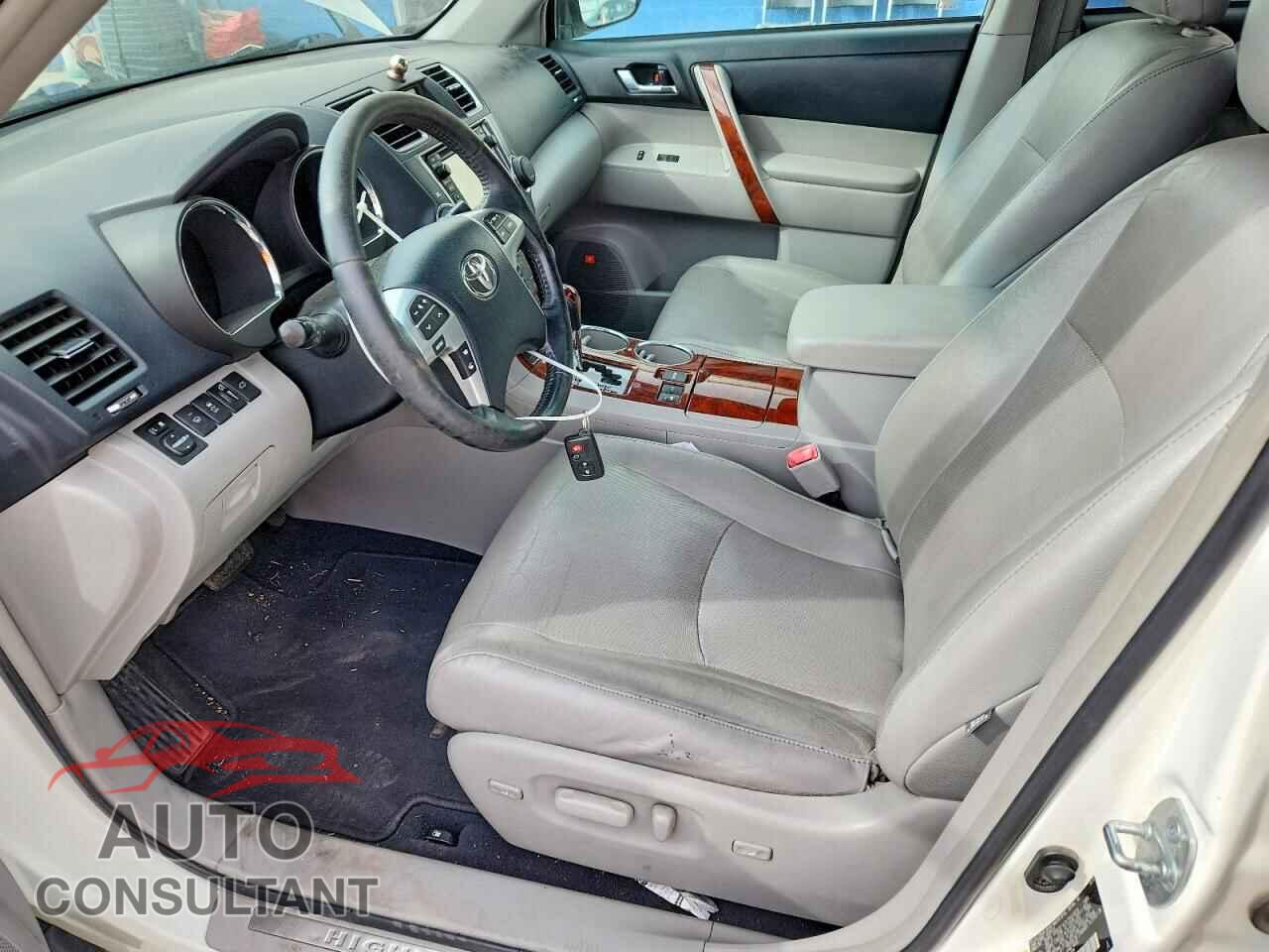 TOYOTA HIGHLANDER 2013 - 5TDDK3EH8DS190872