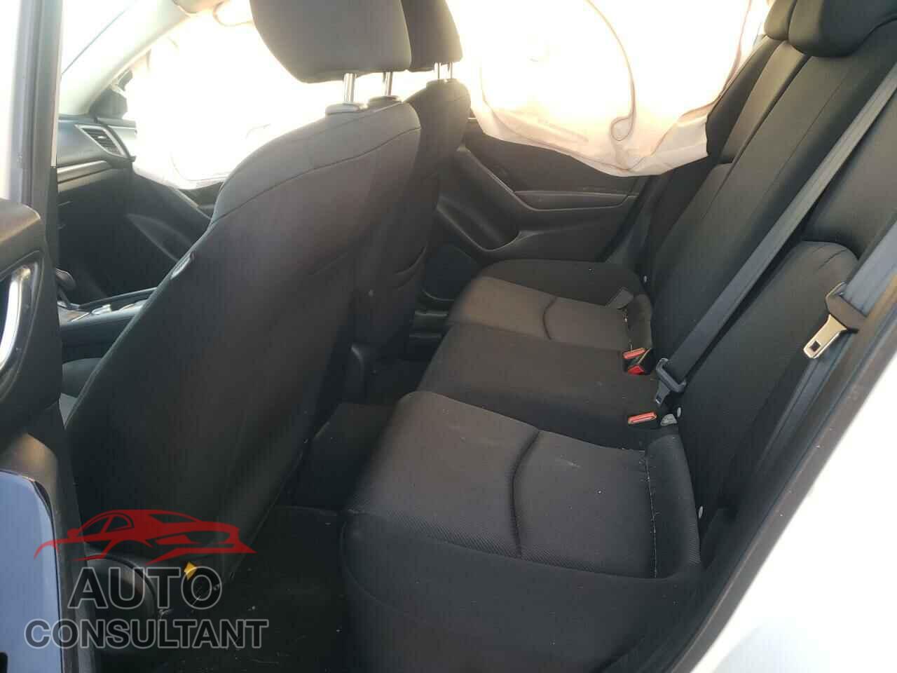MAZDA 3 2017 - 3MZBN1U73HM141240