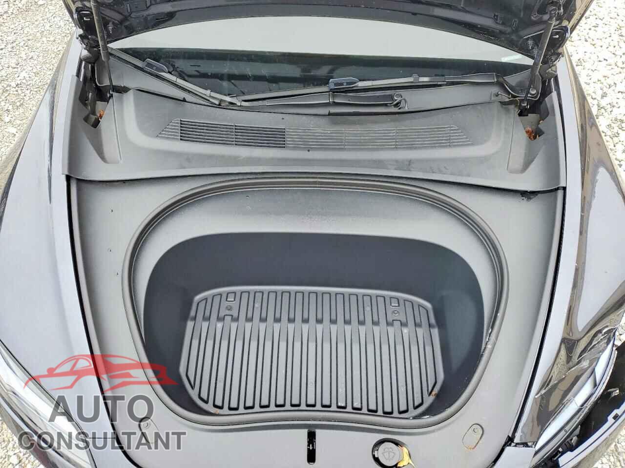 TESLA MODEL 3 2026 - 5YJ3E1EA4TF162807