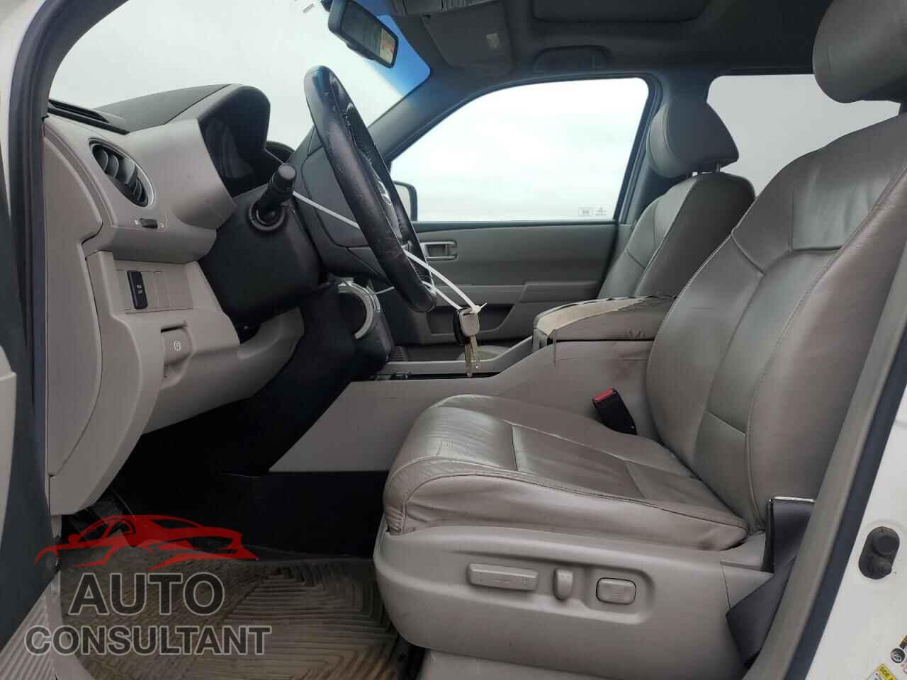 HONDA PILOT 2011 - 5FNYF4H61BB104258