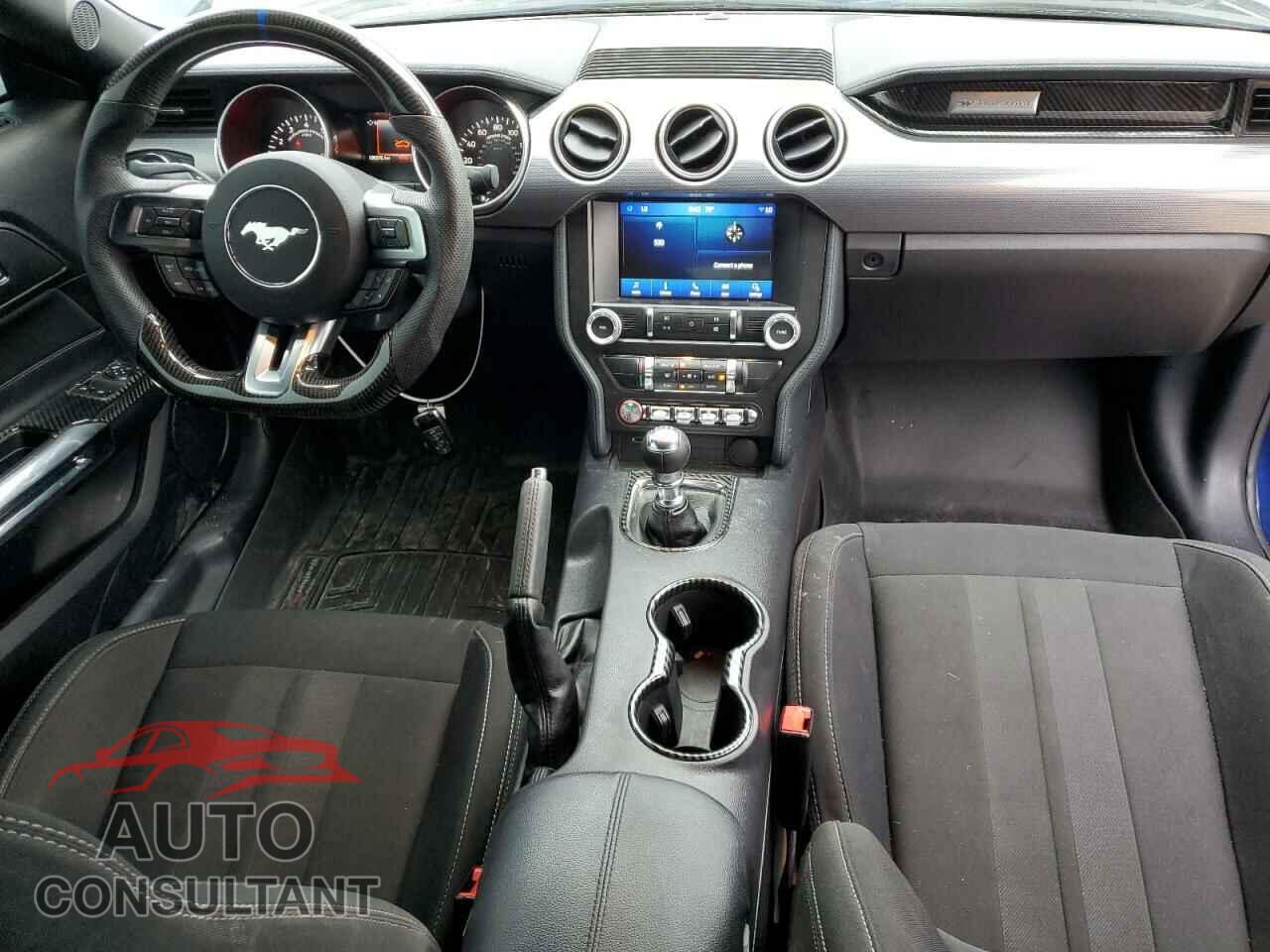 FORD MUSTANG 2019 - 1FA6P8CF5K5178082