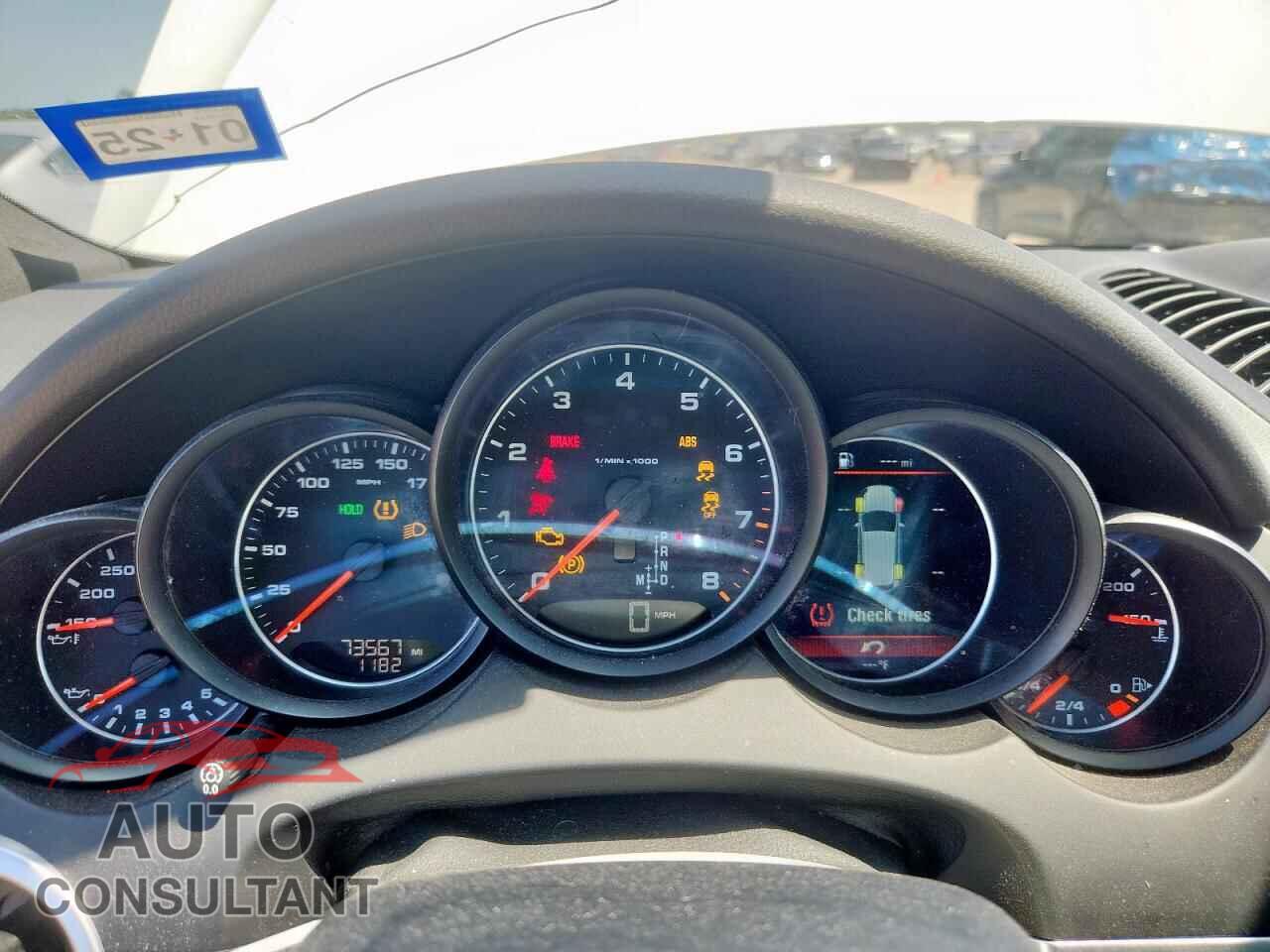 PORSCHE CAYENNE 2018 - WP1AA2A23JKA04545