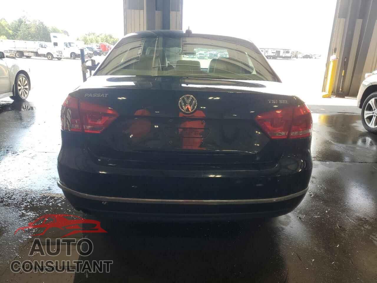 VOLKSWAGEN PASSAT 2015 - 1VWCS7A37FC122979