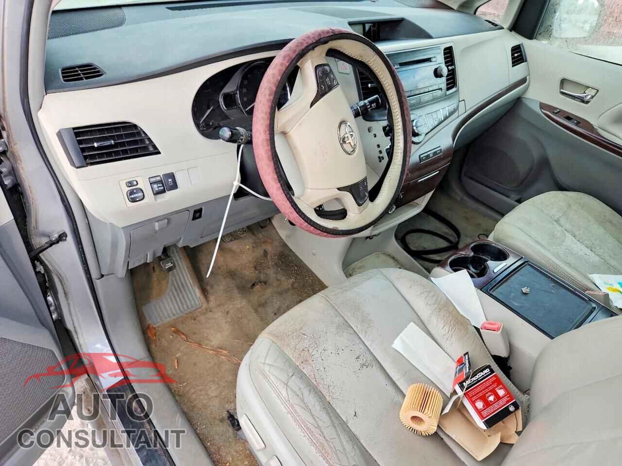 TOYOTA SIENNA 2012 - 5TDYK3DC4CS219841