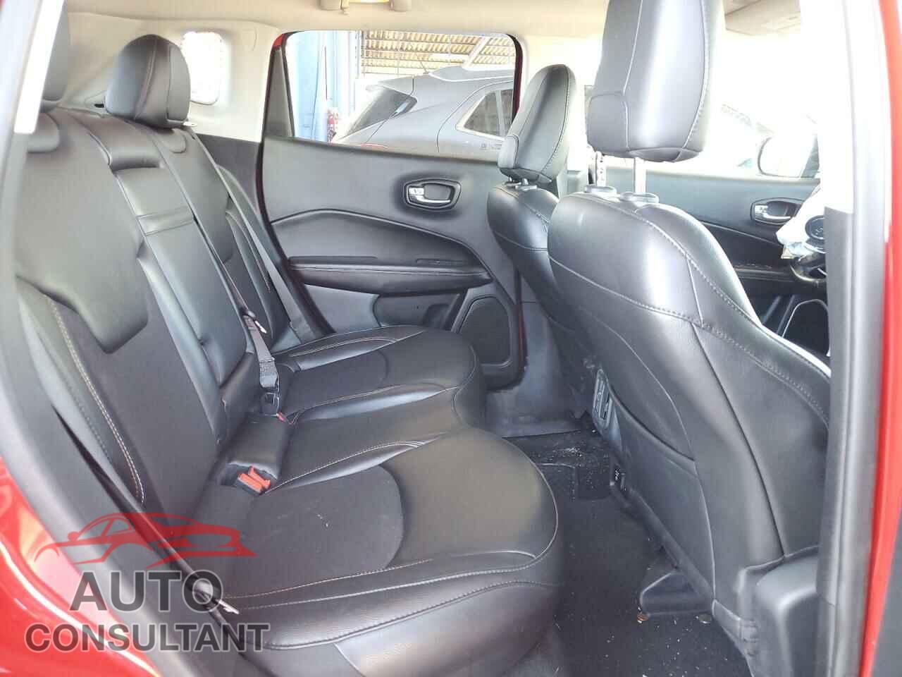 JEEP COMPASS 2019 - 3C4NJDBB0KT840102