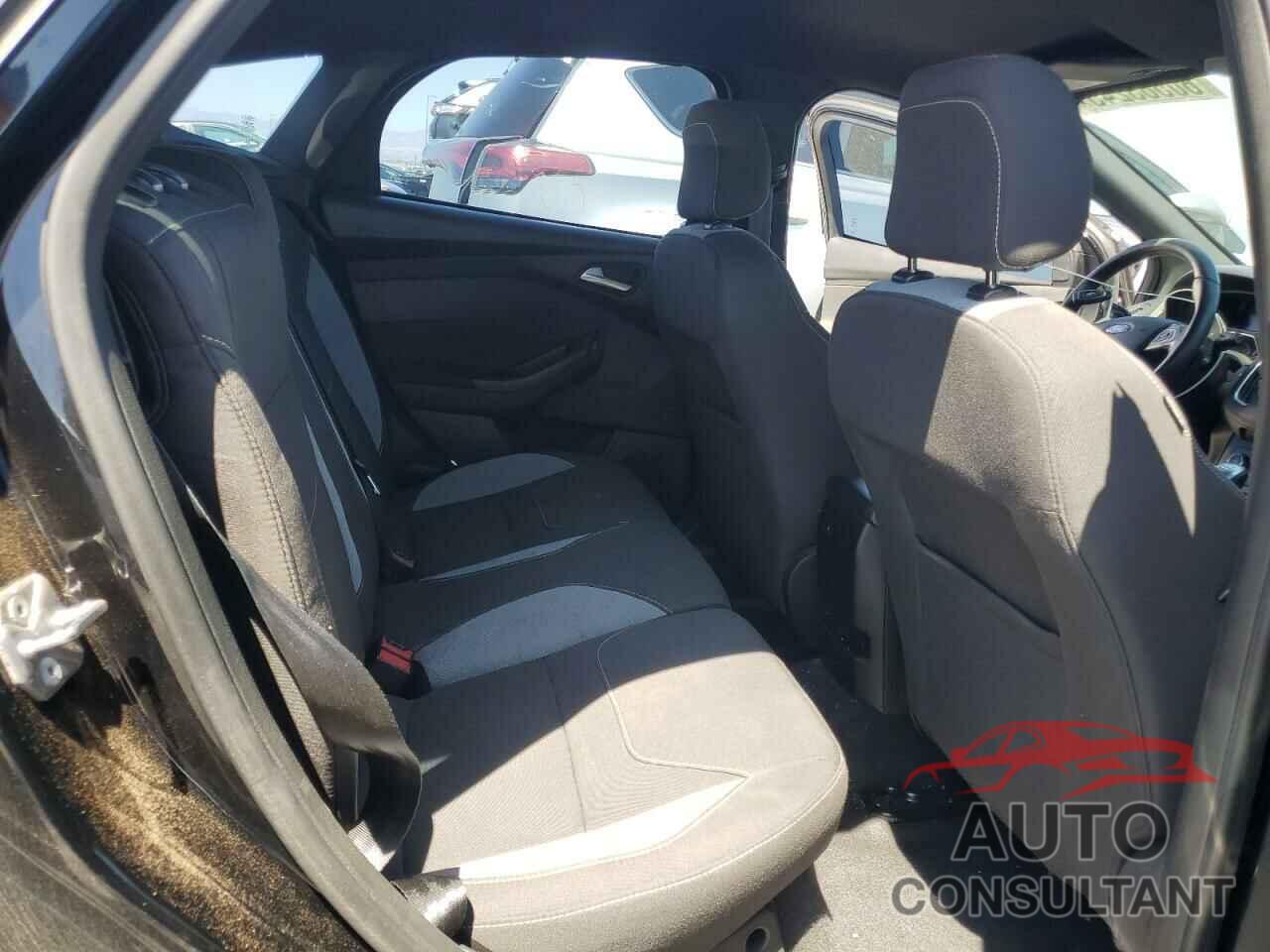 FORD FOCUS 2016 - 1FADP3L94GL226601