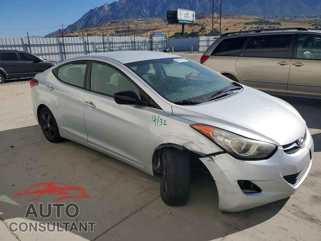 HYUNDAI ELANTRA 2012 - KMHDH4AE2CU228702