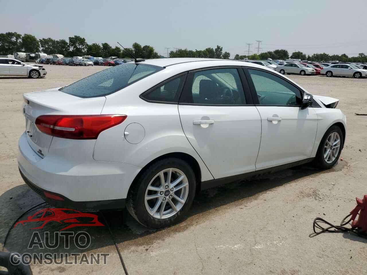 FORD FOCUS 2015 - 1FADP3F21FL308234