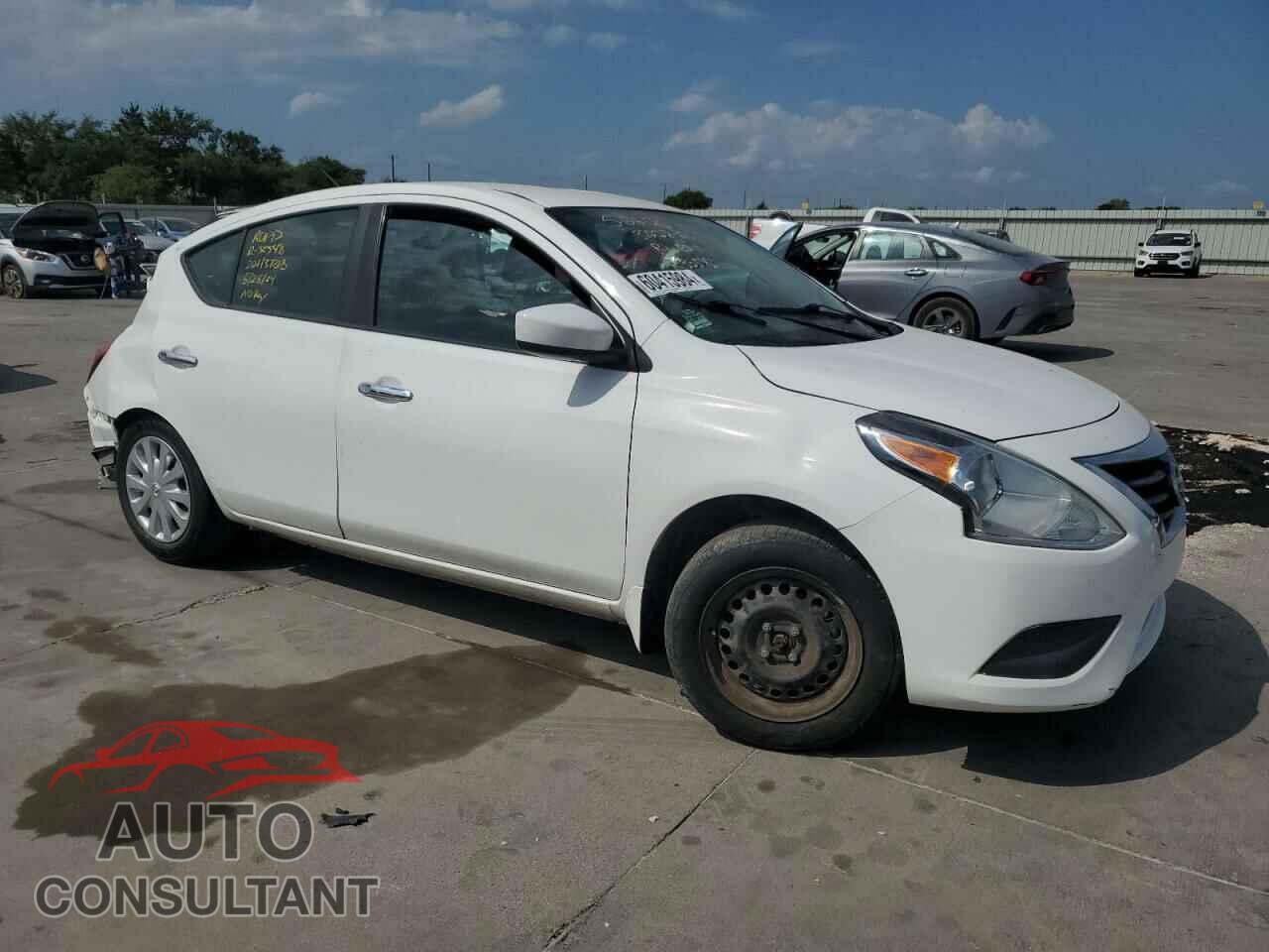 NISSAN VERSA 2019 - 3N1CN7AP3KL809908