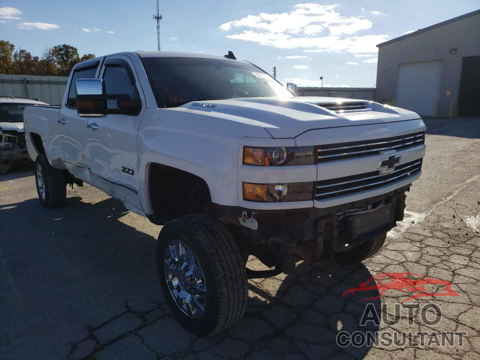 CHEVROLET SILVERADO 2018 - 1GC1KVEY4JF204194