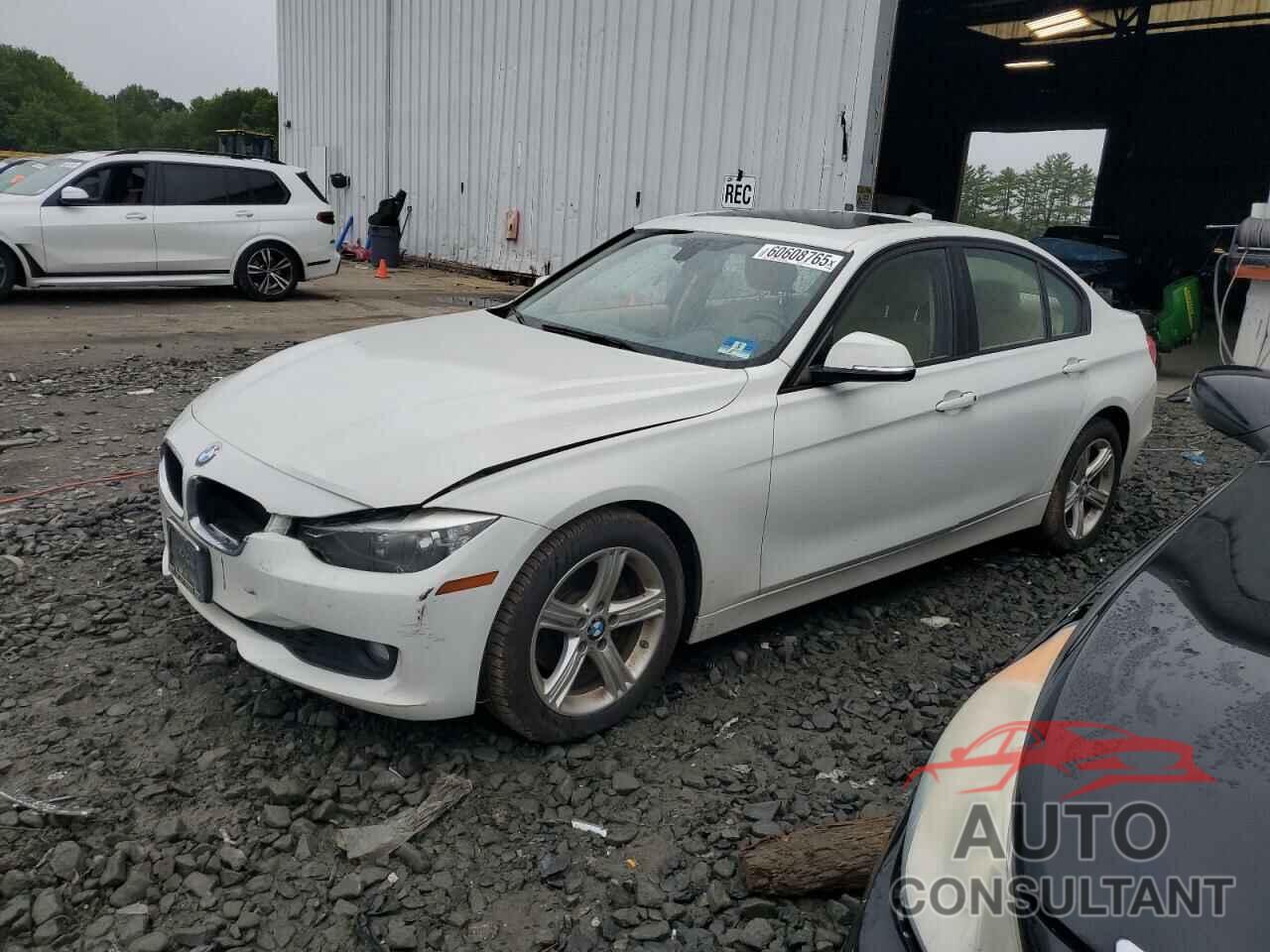 BMW 3 SERIES 2014 - WBA3C3C51EF983592