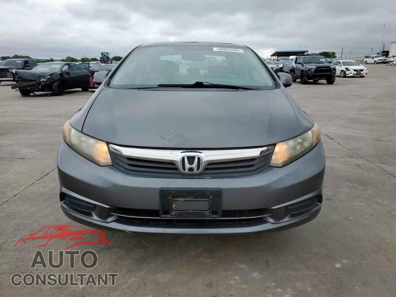 HONDA CIVIC 2012 - 2HGFB2F83CH312599