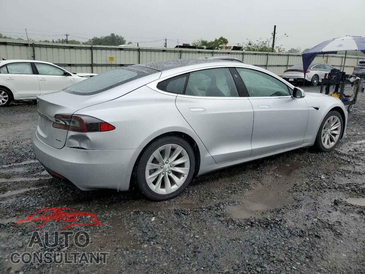 TESLA MODEL S 2017 - 5YJSA1E20HF190126