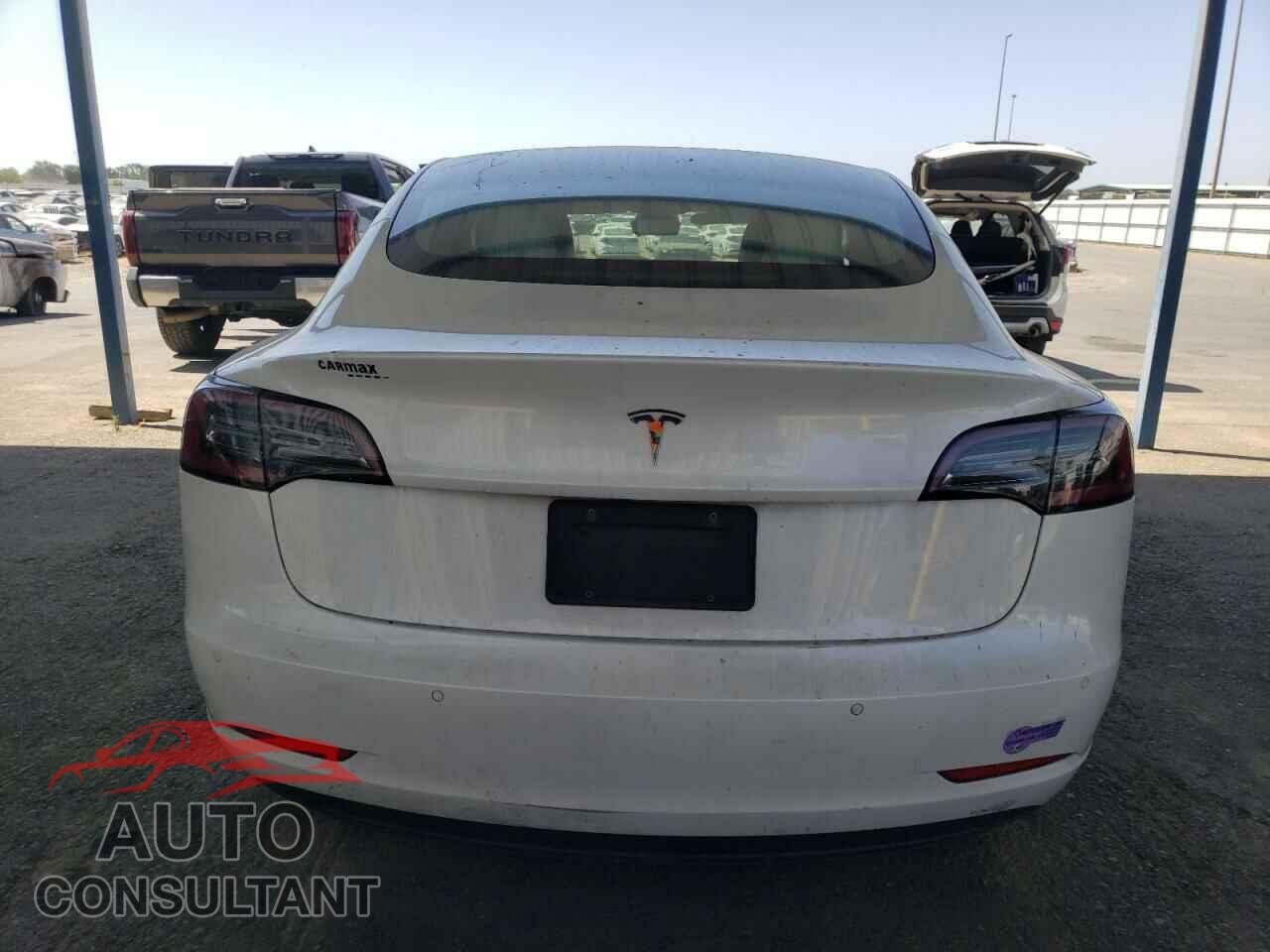 TESLA MODEL 3 2019 - 5YJ3E1EA7KF444938