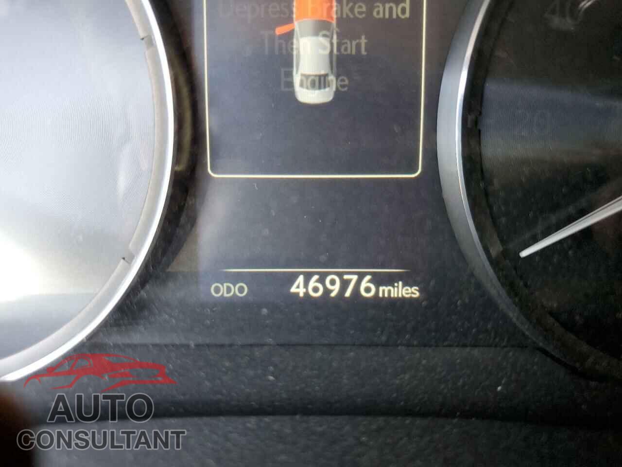 LEXUS IS 2017 - JTHBA1D29H5059164
