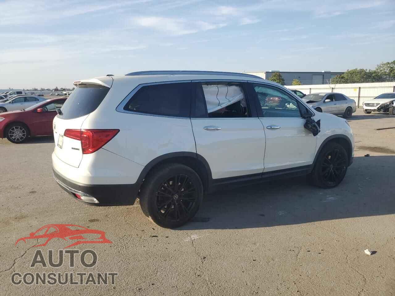 HONDA PILOT 2017 - 5FNYF5H99HB033643