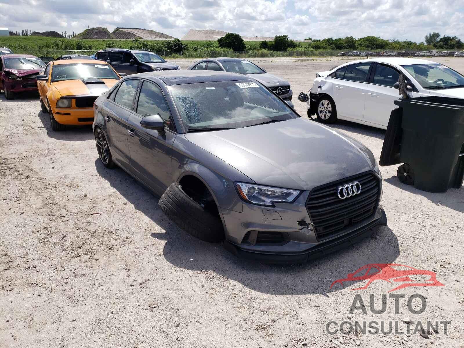 AUDI A3 2020 - WAUAUGFF8LA104437