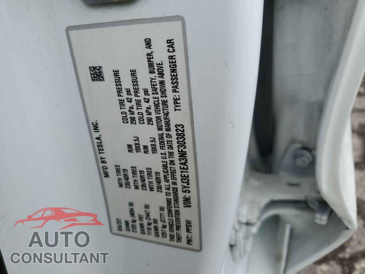 TESLA MODEL 3 2022 - 5YJ3E1EA3NF303823