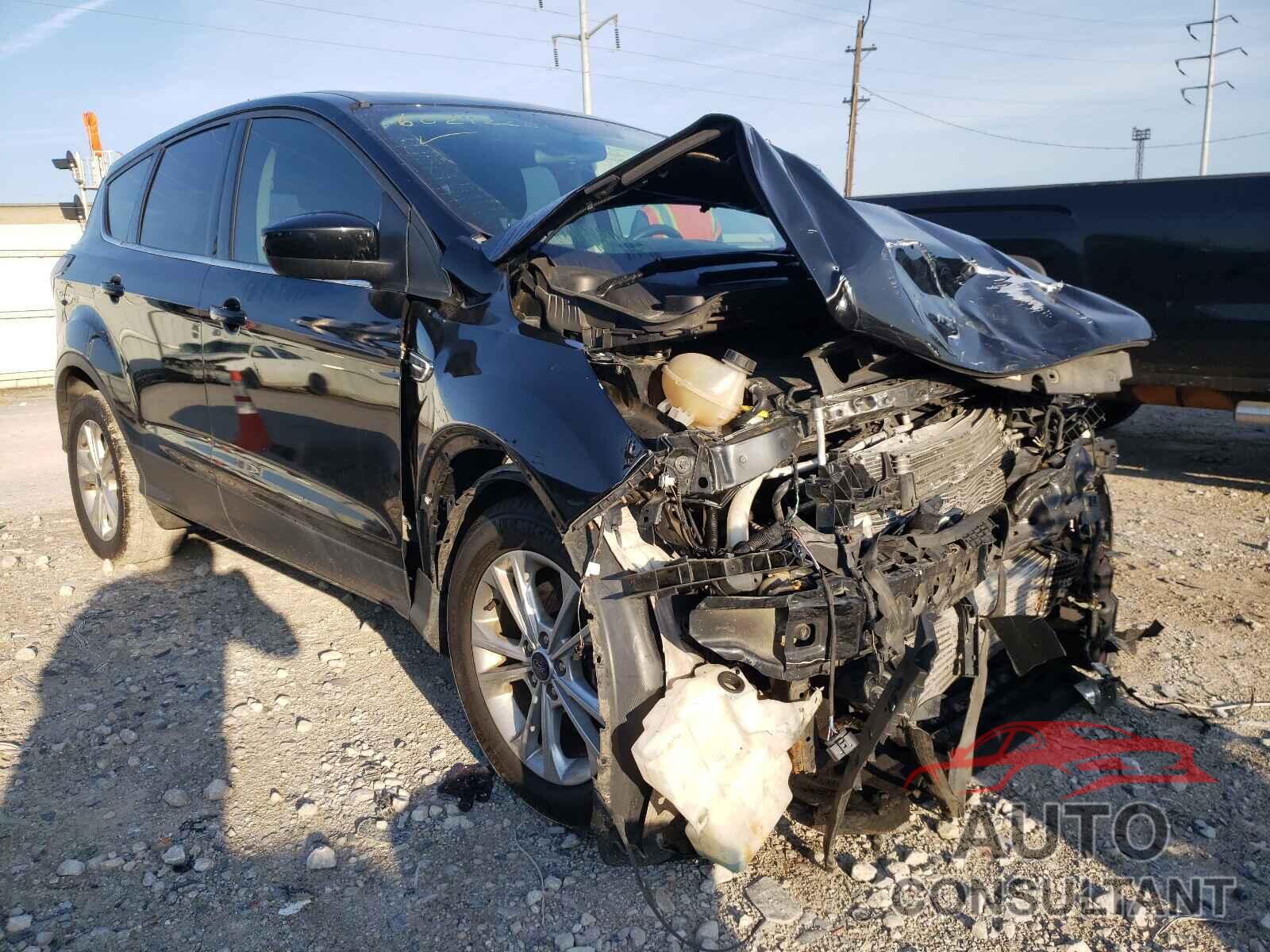 FORD ESCAPE 2017 - 1FMCU0G96HUB87525