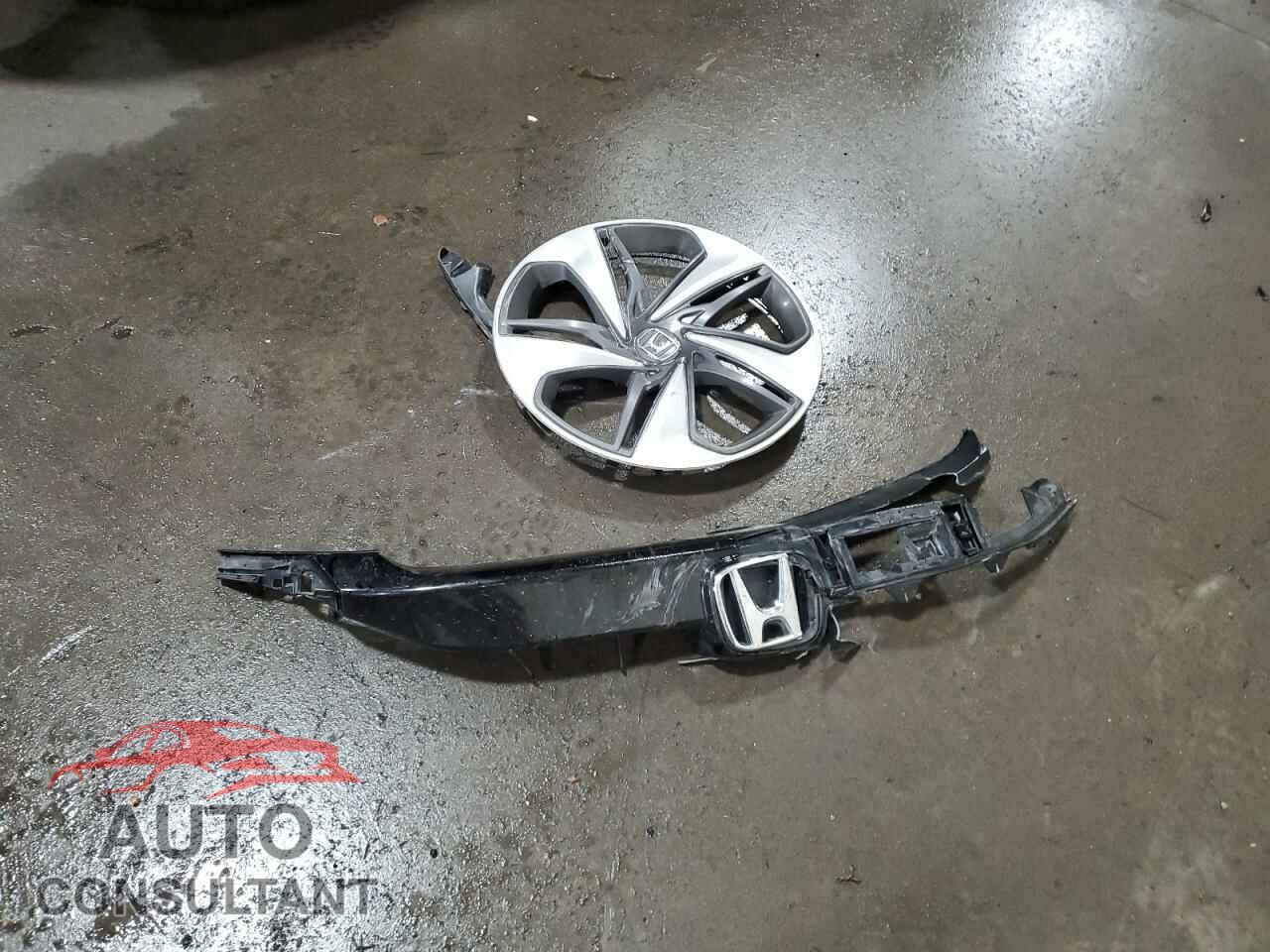 HONDA CIVIC 2019 - 2HGFC2F69KH596363