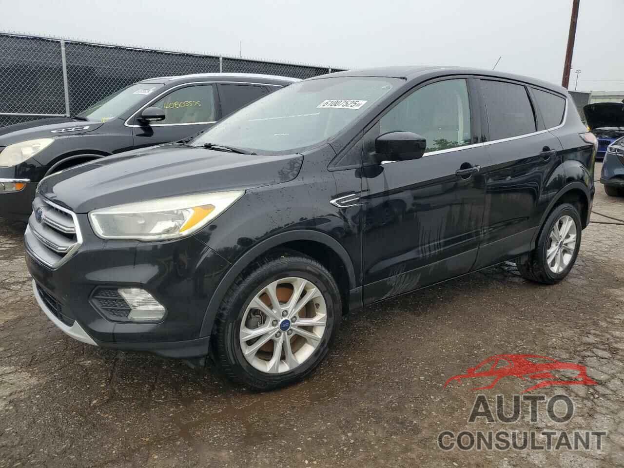 FORD ESCAPE 2017 - 1FMCU9GD7HUB32428