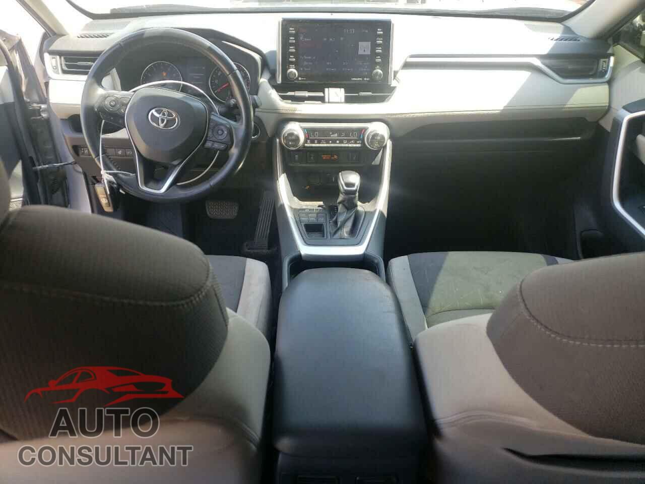 TOYOTA RAV4 2019 - JTMP1RFV5KD016757