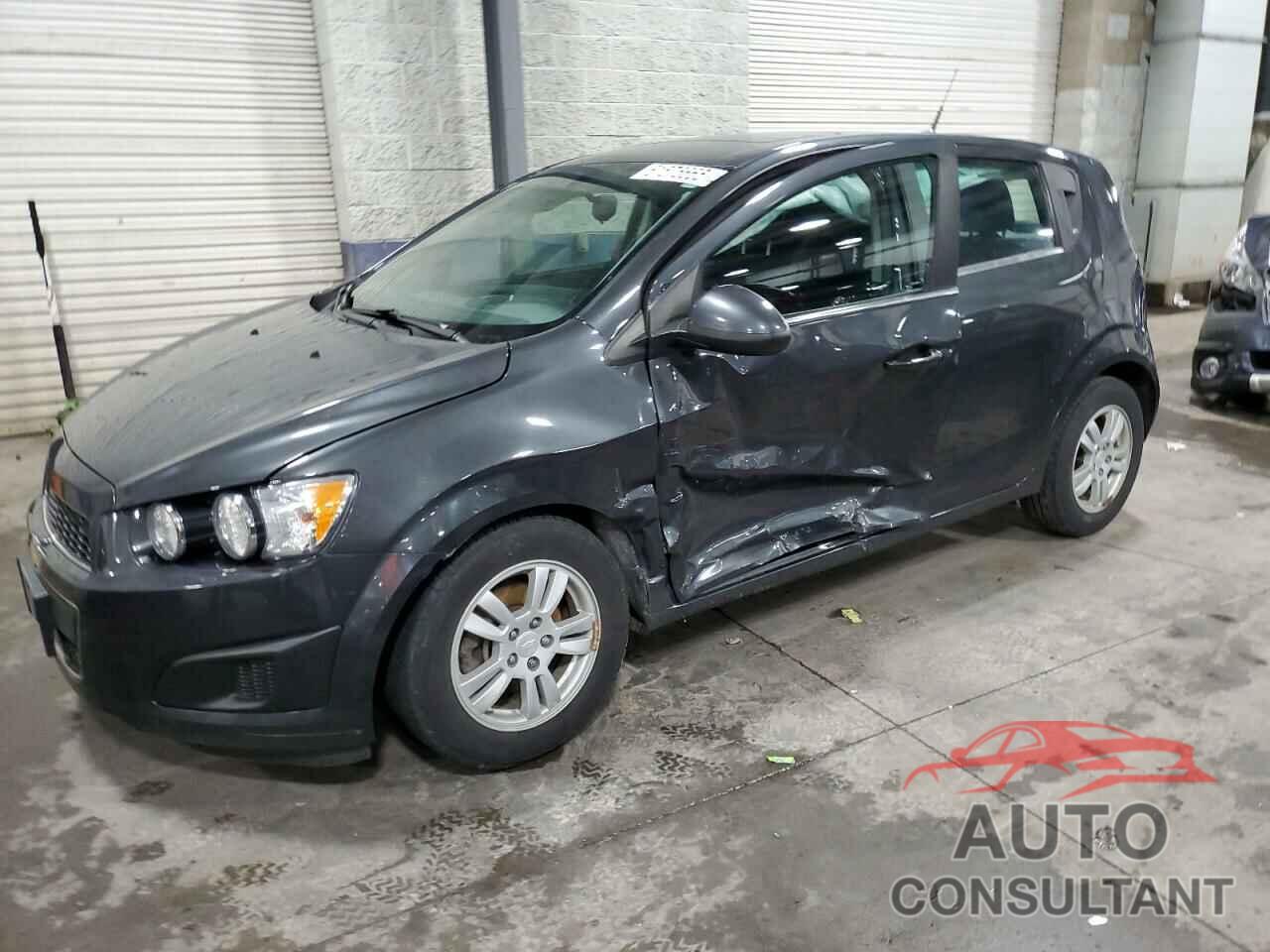 CHEVROLET SONIC 2014 - 1G1JC6SB7E4174069