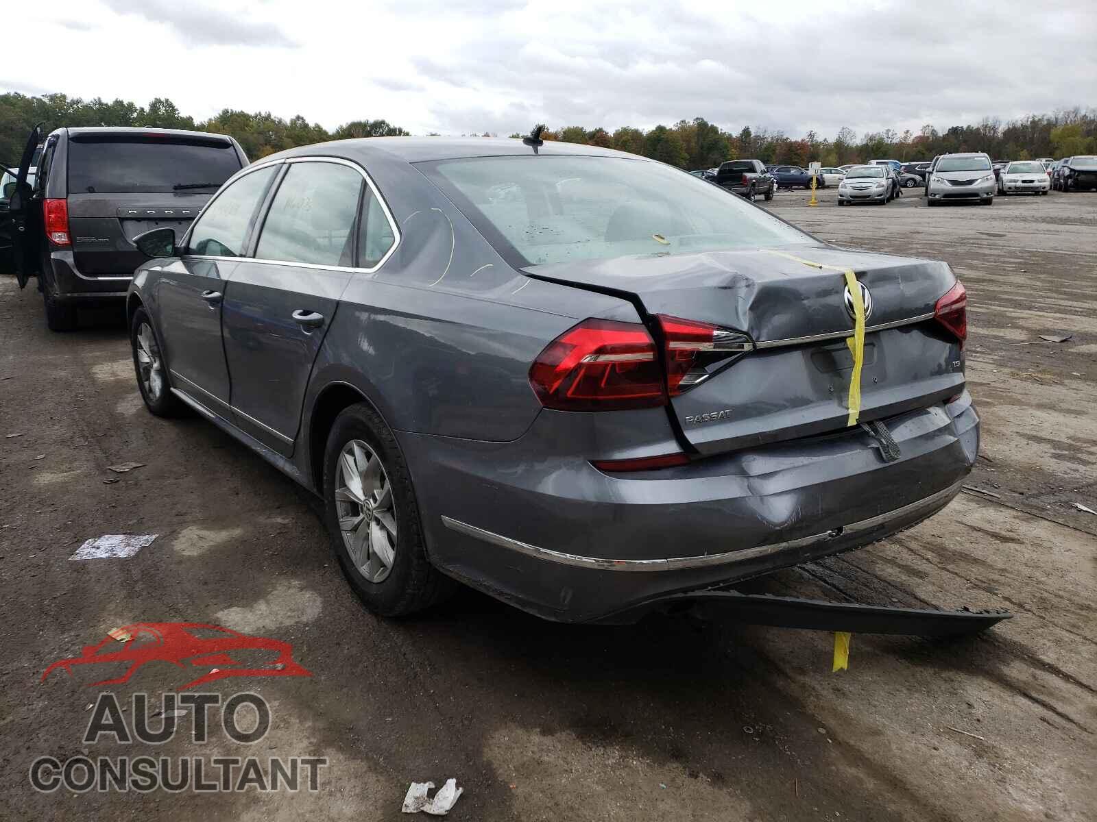 VOLKSWAGEN PASSAT 2017 - 1VWAT7A32HC072743