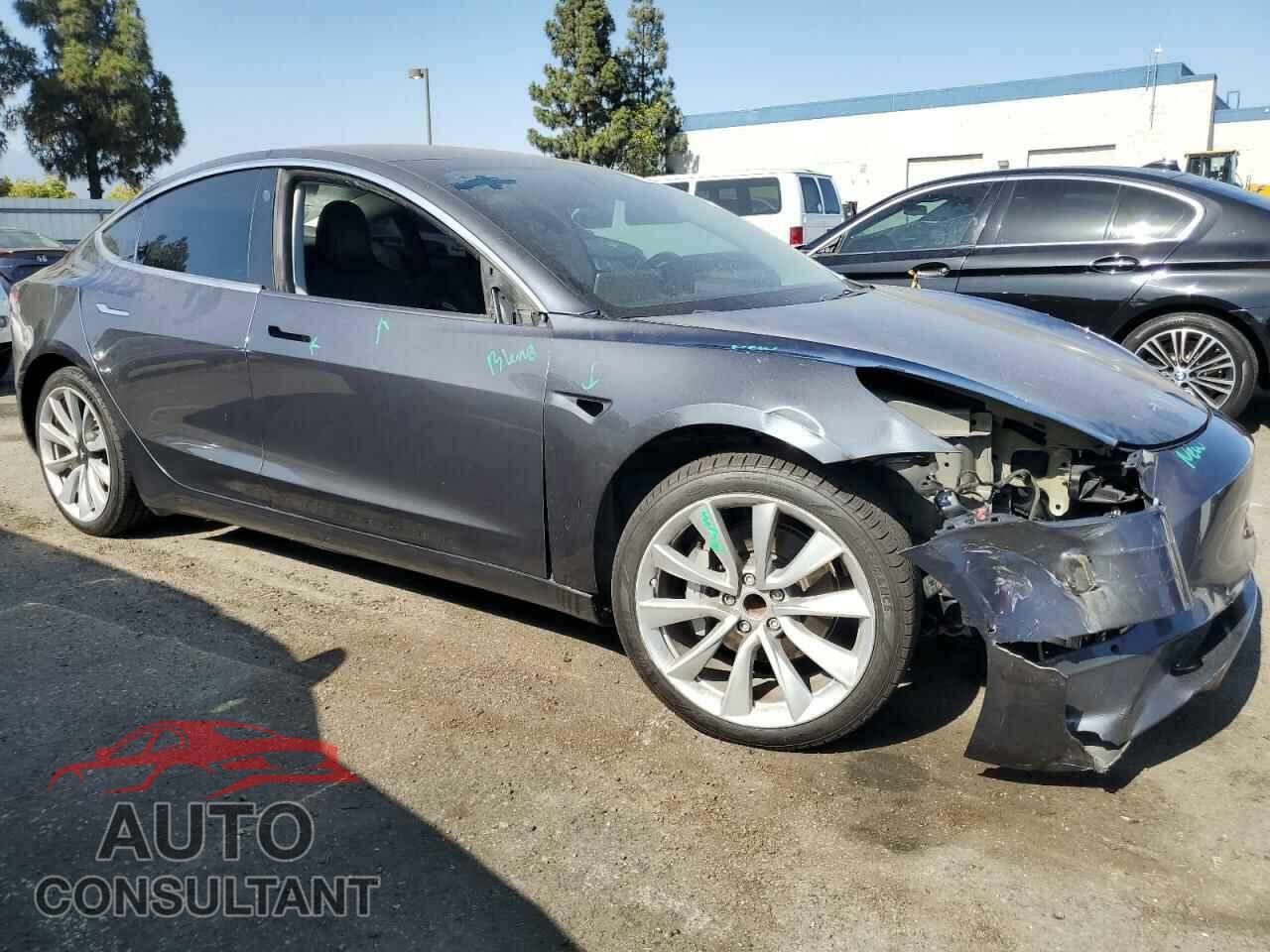 TESLA MODEL 3 2018 - 5YJ3E1EA4JF042664
