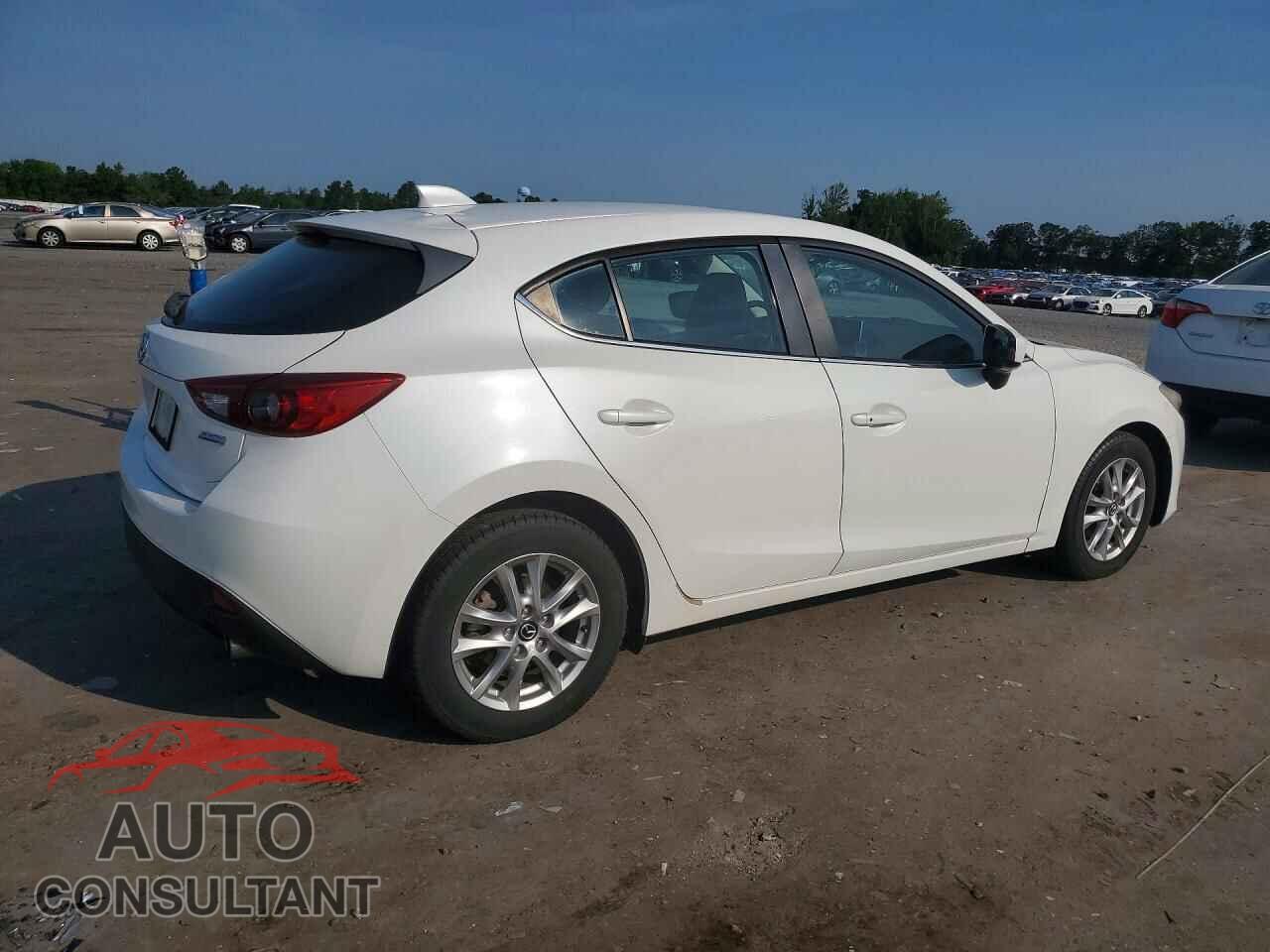 MAZDA 3 2015 - JM1BM1M71F1221880