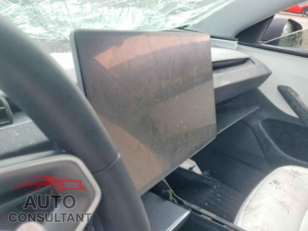 TESLA MODEL 3 2024 - LRW3E7EB6RC093617