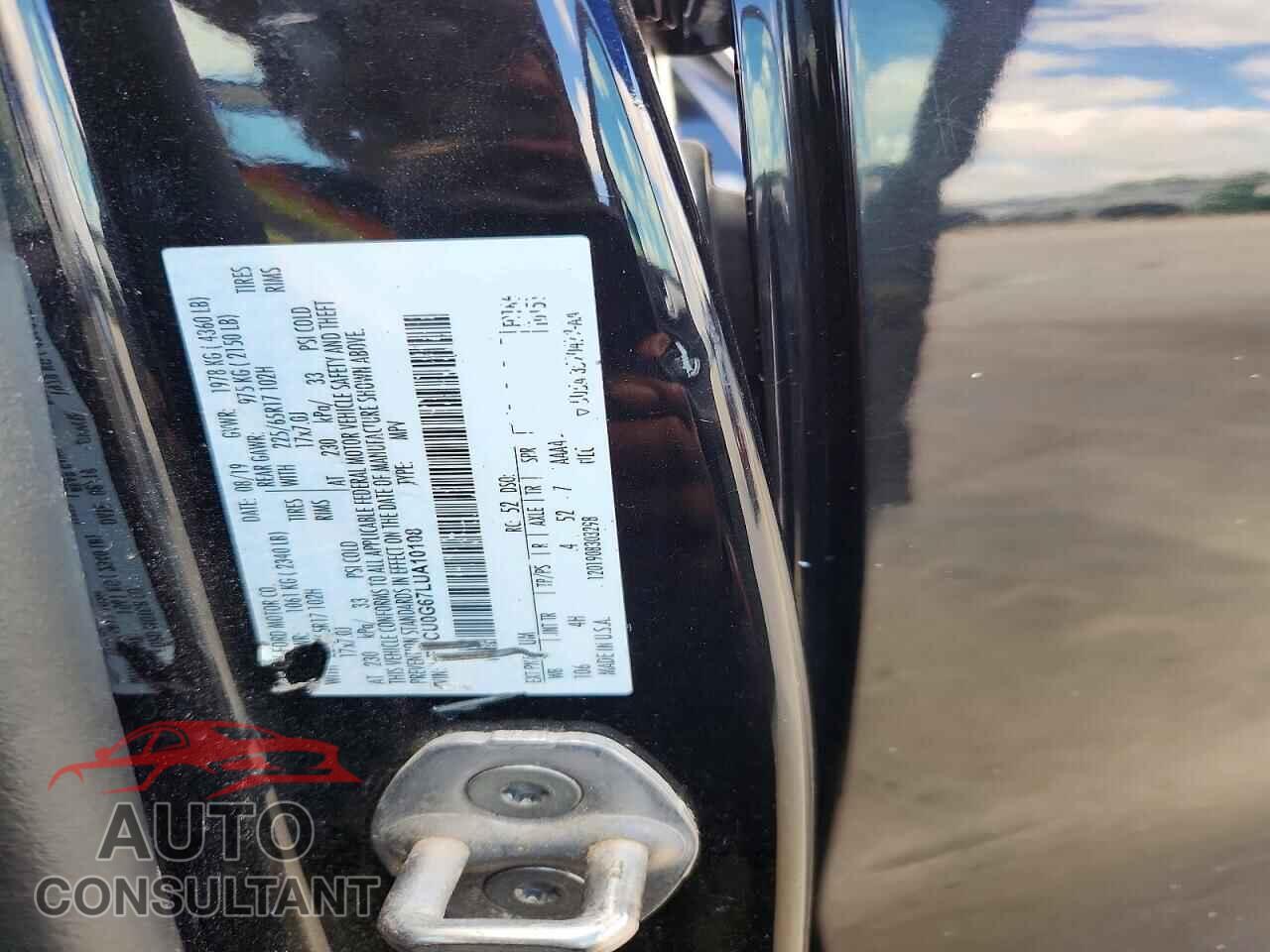 FORD ESCAPE 2020 - 1FMCU0G67LUA10108