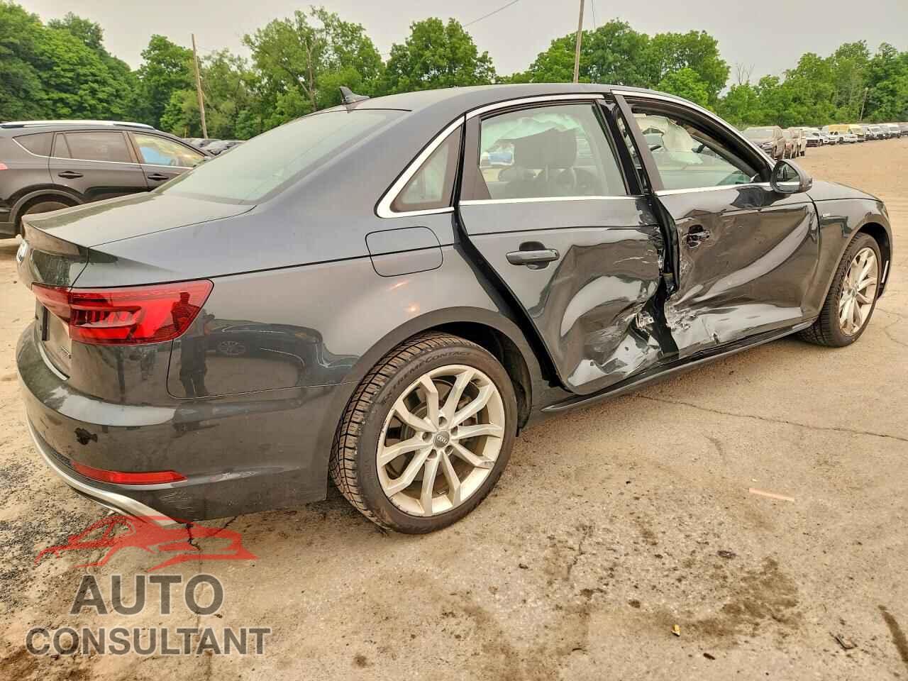 AUDI A4 2019 - WAUDNAF40KA055917