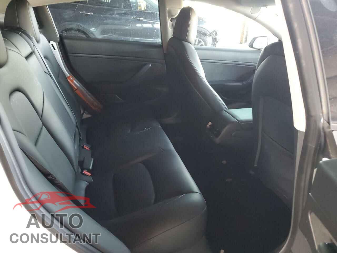 TESLA MODEL 3 2020 - 5YJ3E1EA5LF660093