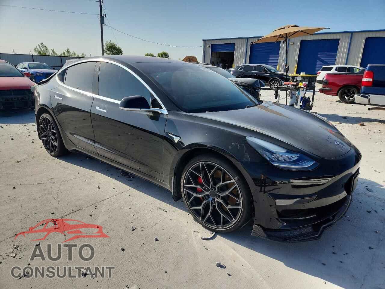 TESLA MODEL 3 2018 - 5YJ3E1EB6JF074041