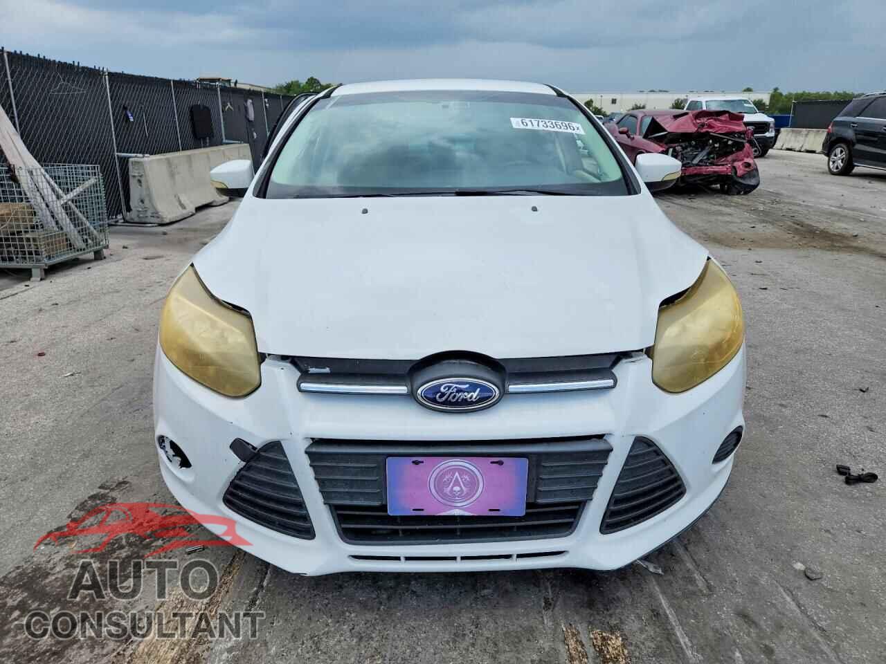 FORD FOCUS 2014 - 1FADP3F23EL213818