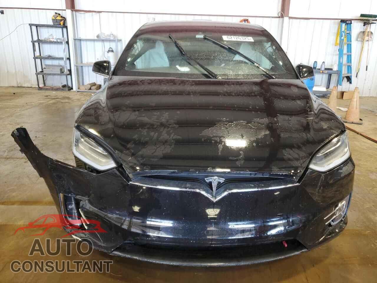 TESLA MODEL X 2016 - 5YJXCBE42GF017553